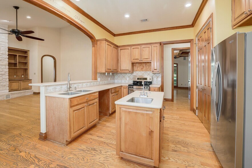 More Photos Of 3900 Shell Rd, Georgetown Land For Lease