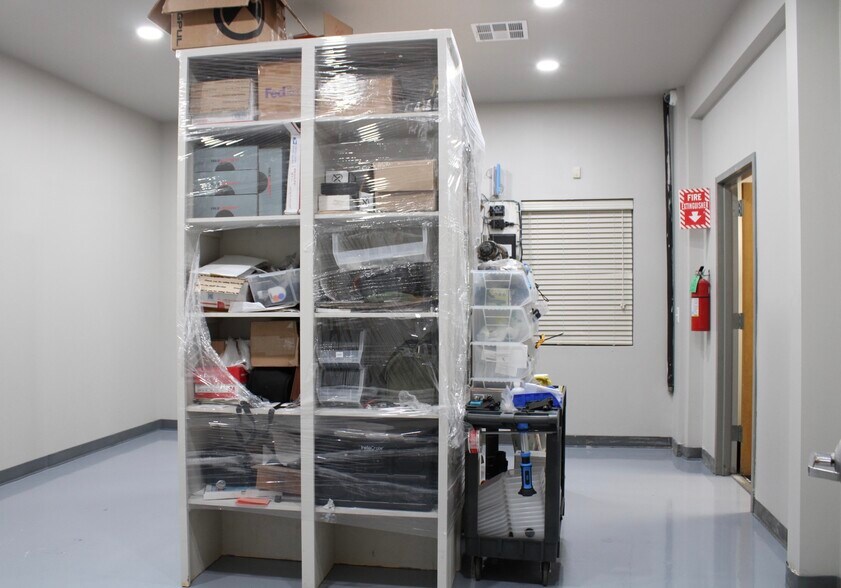 More Photos Of 4121 S 72nd Ave, Tulsa Service For Sale