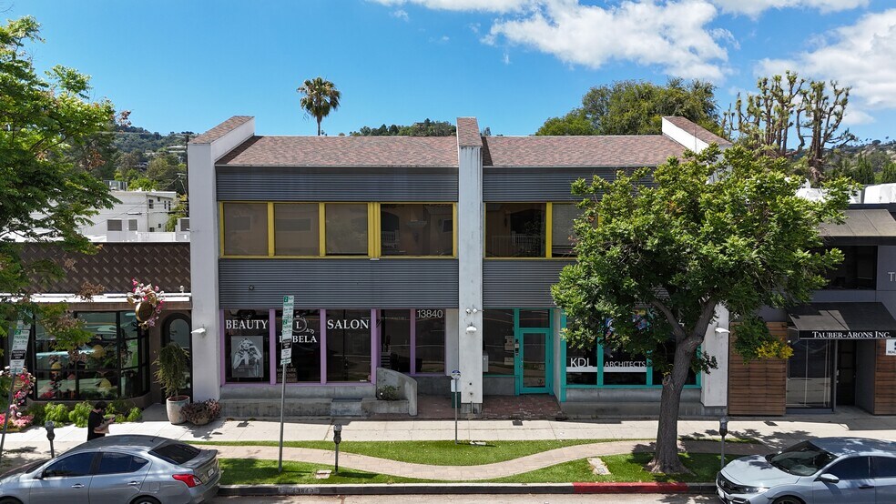 Primary Photo Of 13840 Ventura Blvd, Sherman Oaks Office For Lease