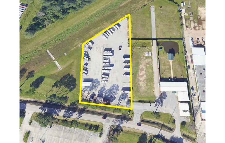 More Photos Of 20519 Rhodes Dr, Spring Land For Lease