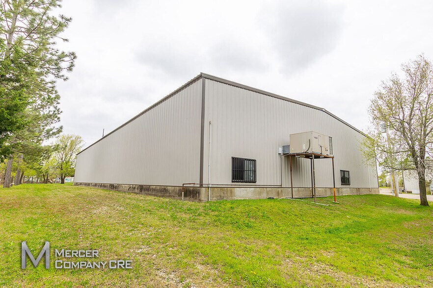 More Photos Of 340 S Eckroat St, Oklahoma City Unknown For Lease