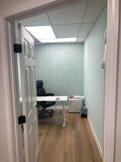 More Photos Of 522-524 N Avalon Blvd, Wilmington Storefront Retail Office For Sale