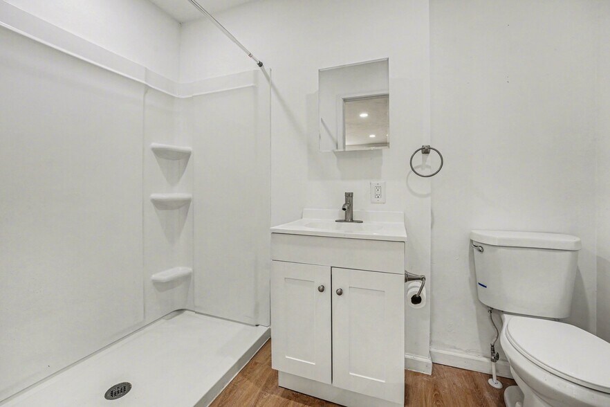 More Photos Of 107 Allison Rd, Oreland Office For Sale