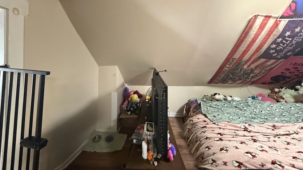 More Photos Of 14 High St, Pembroke Multifamily For Sale