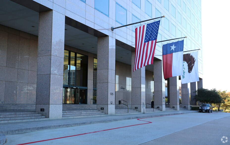 More Photos Of 5215 N O Connor Blvd, Irving Office For Lease