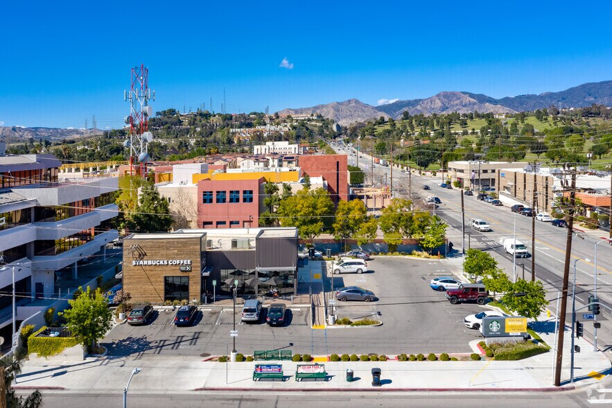 More Photos Of 11109 Sepulveda Blvd, Mission Hills General Retail For Sale