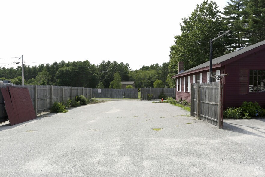 More Photos Of 1250-1252 Roosevelt Trl, Raymond Office For Lease