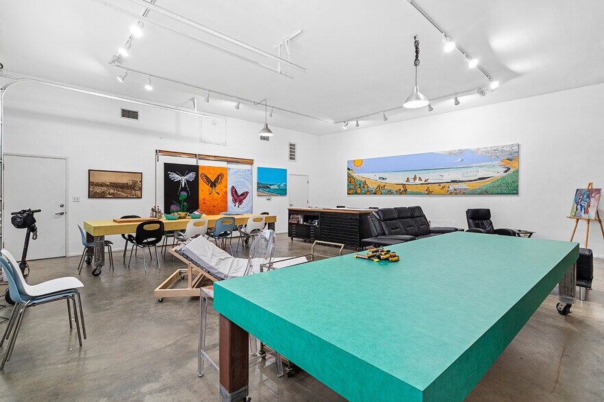 More Photos Of 905 Electric Ave, Venice Office For Lease