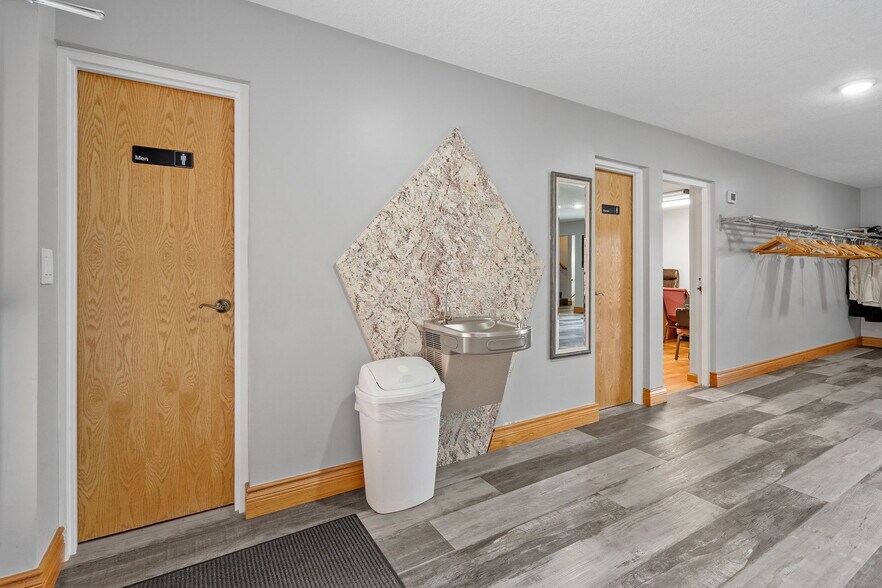 More Photos Of 6206 Lilac Dr N, Brooklyn Center Religious Facility For Sale