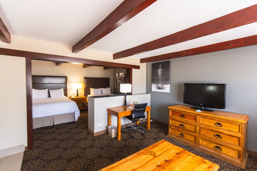 More Photos Of 1765 S Main St, Las Cruces Hotel For Sale
