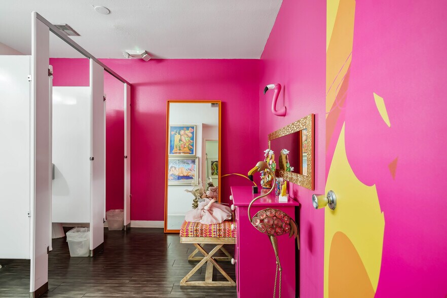 More Photos Of 8647 Wurzbach Rd, San Antonio Medical For Lease