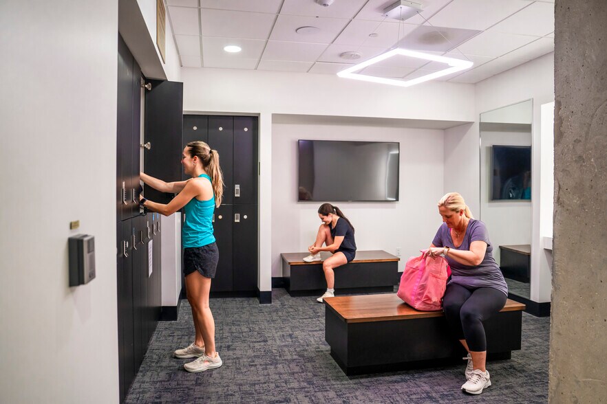 More Photos Of 98 San Jacinto Blvd, Austin Office For Lease