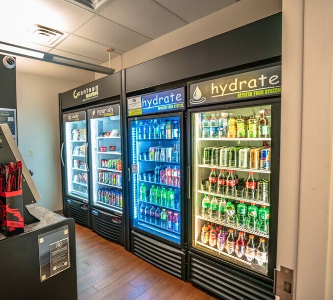 More Photos Of 5200 Commerce Crossings Dr, Louisville Office Residential For Lease