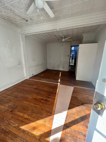 More Photos Of 669 President St, Brooklyn Apartments For Lease