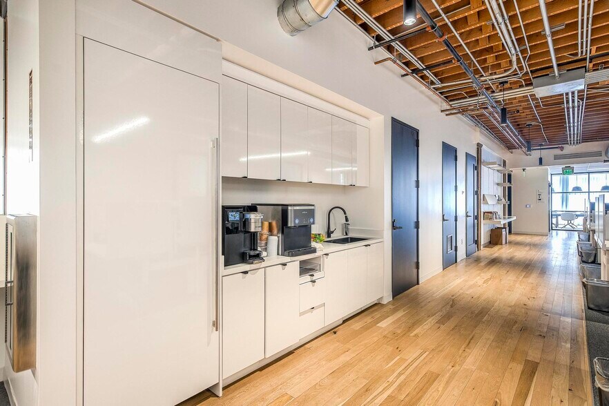 More Photos Of 510-514 S Broadway, Los Angeles Office For Lease