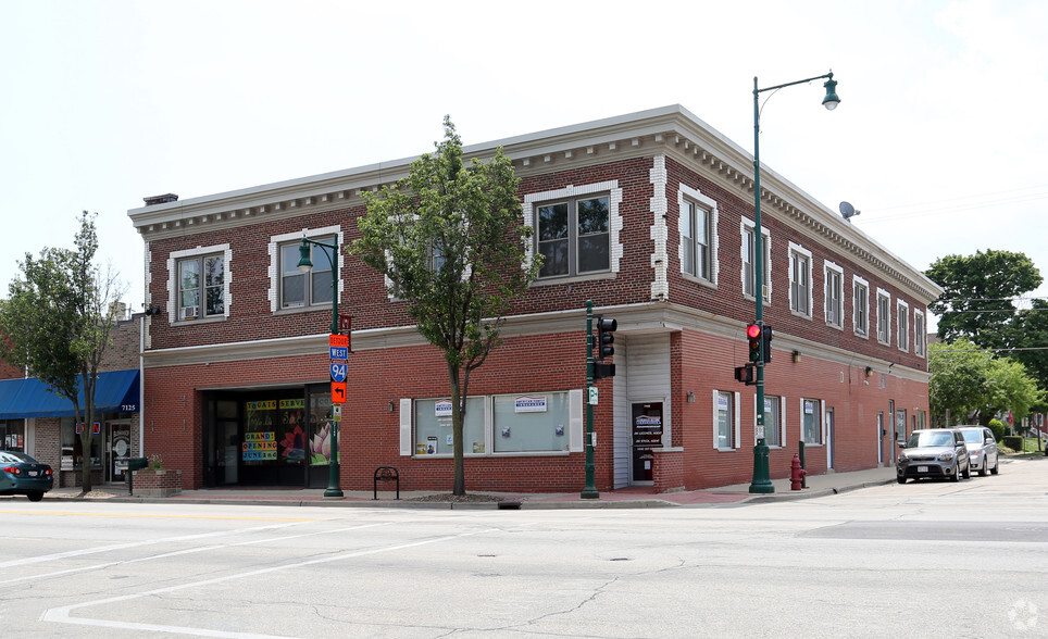 Primary Photo Of 1410 S 72nd St, West Allis Storefront Retail Residential For Sale