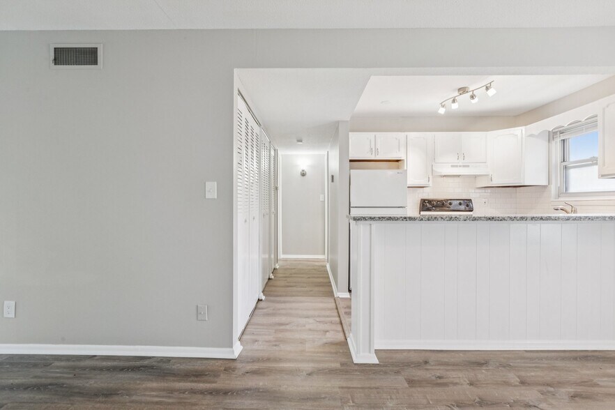 More Photos Of 8000-8034 E 88th Ter, Kansas City Apartments For Sale