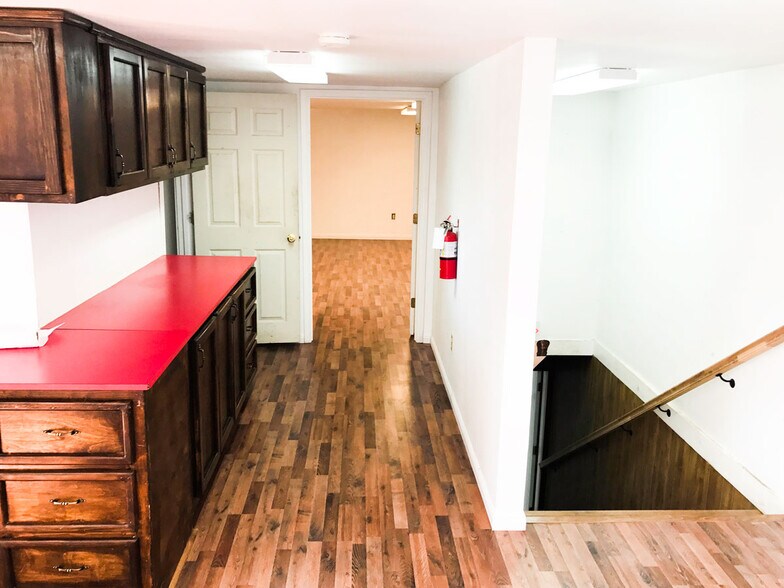 More Photos Of 4515 Smith Rd, Von Ormy Truck Terminal For Lease