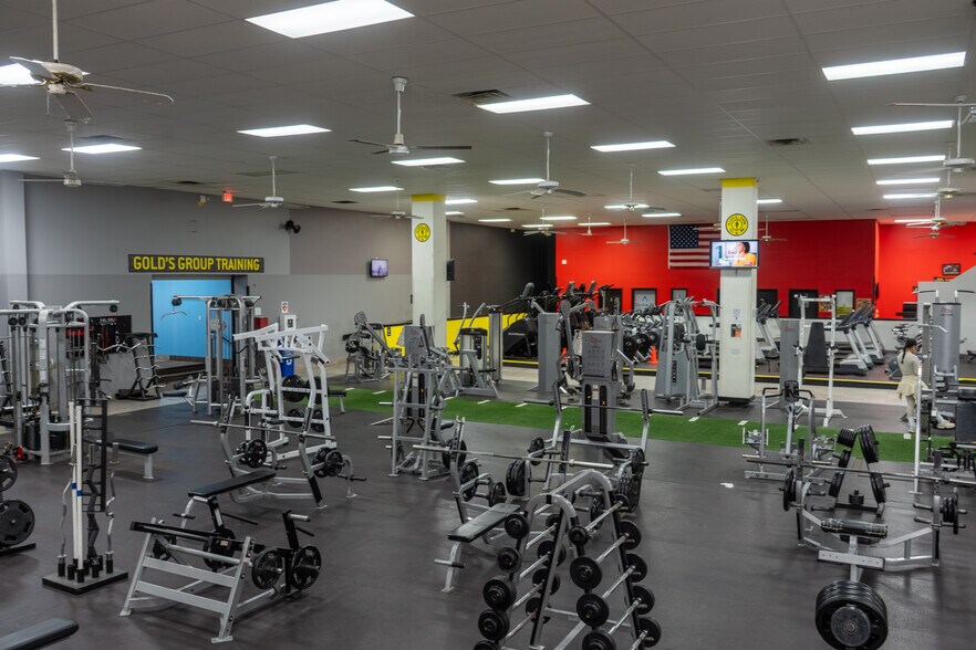 More Photos Of 3000 Blackburn St, Amarillo General Retail For Sale