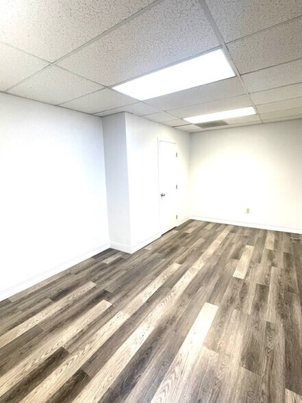 More Photos Of 121 W Whittier Blvd, La Habra Medical For Lease