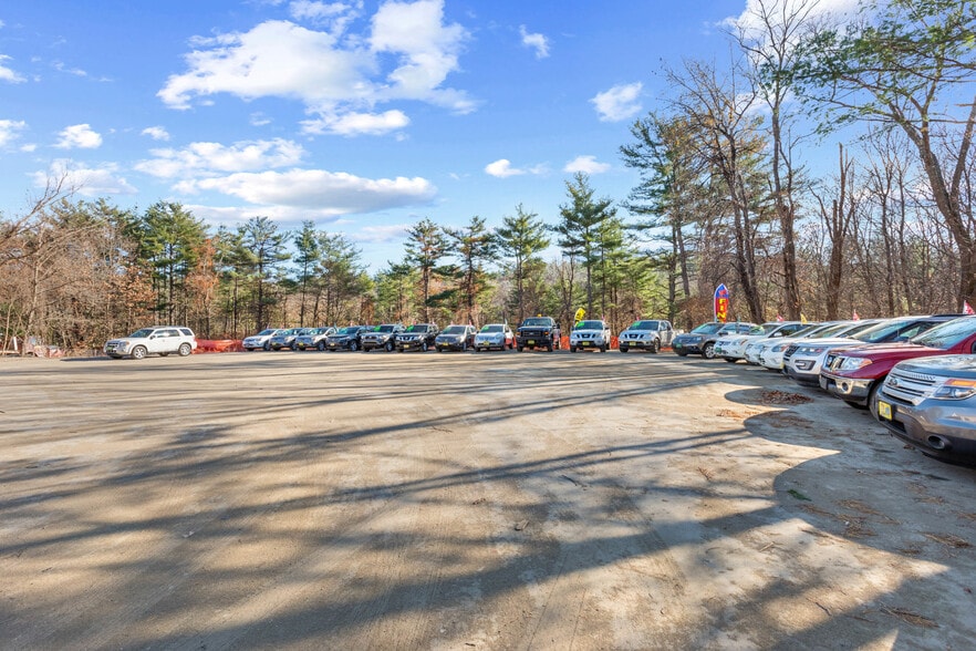 More Photos Of 990 S Main St, Athol Auto Dealership For Sale