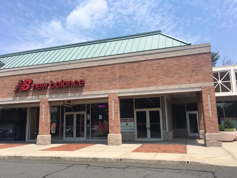 More Photos Of 380 W Main St, Avon Unknown For Lease