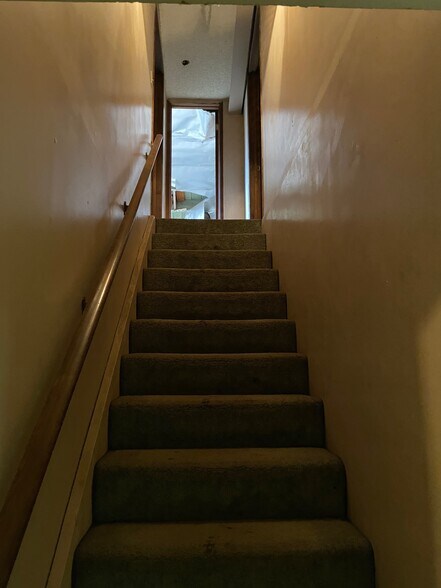 More Photos Of 5440 Alhambra Ave, Los Angeles Warehouse For Sale