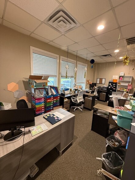 More Photos Of 421 N Sam Rayburn Fwy, Sherman Medical For Lease