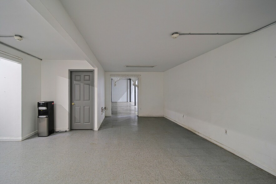 More Photos Of 1609 54th St, North Bergen Industrial For Lease