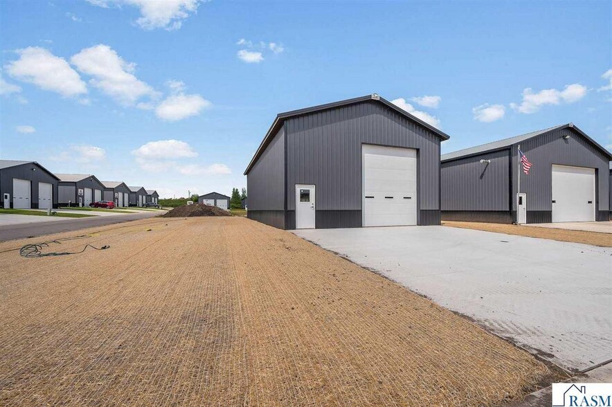More Photos Of 311 Ashlynn Ct, Courtland Warehouse For Sale