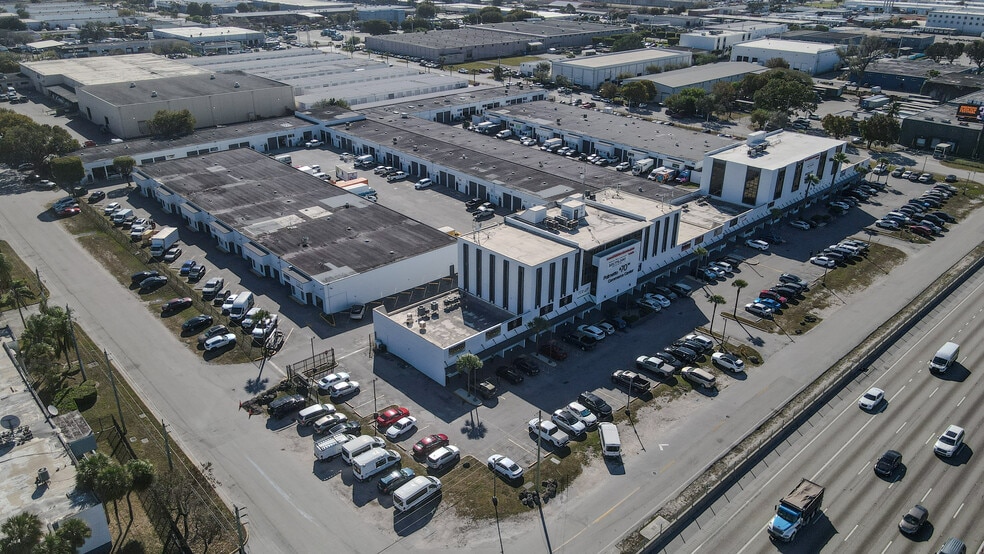 More Photos Of 7506-7560 NW 70th St, Miami Unknown For Lease