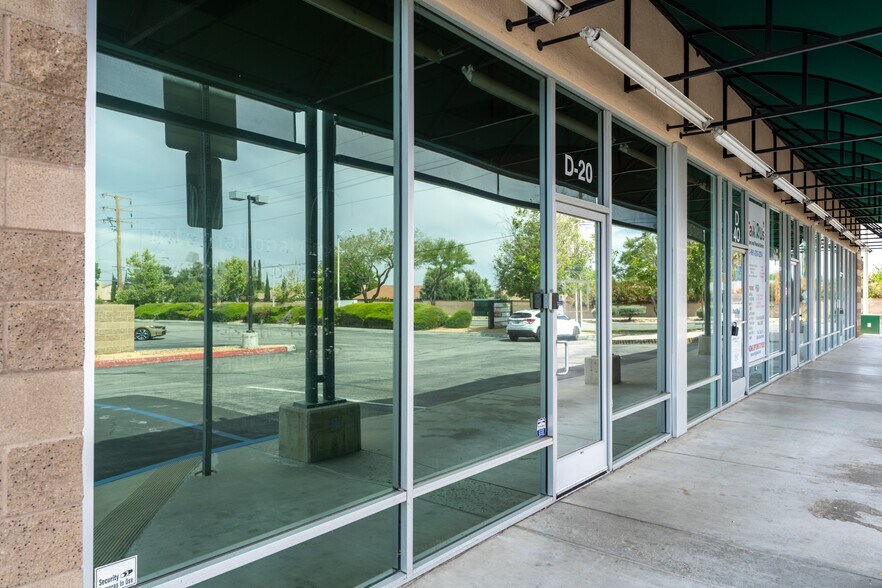 More Photos Of 330 W Rancho Vista Blvd, Palmdale Unknown For Lease