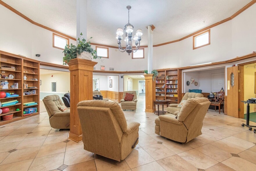 More Photos Of 1710 N McDonald St, McKinney Assisted Living For Sale