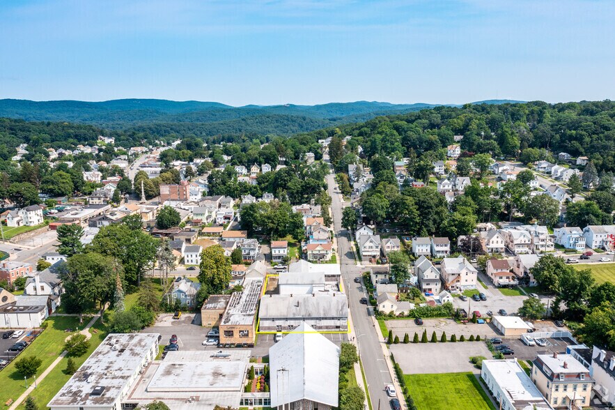 More Photos Of 126 N James St, Peekskill Warehouse For Sale