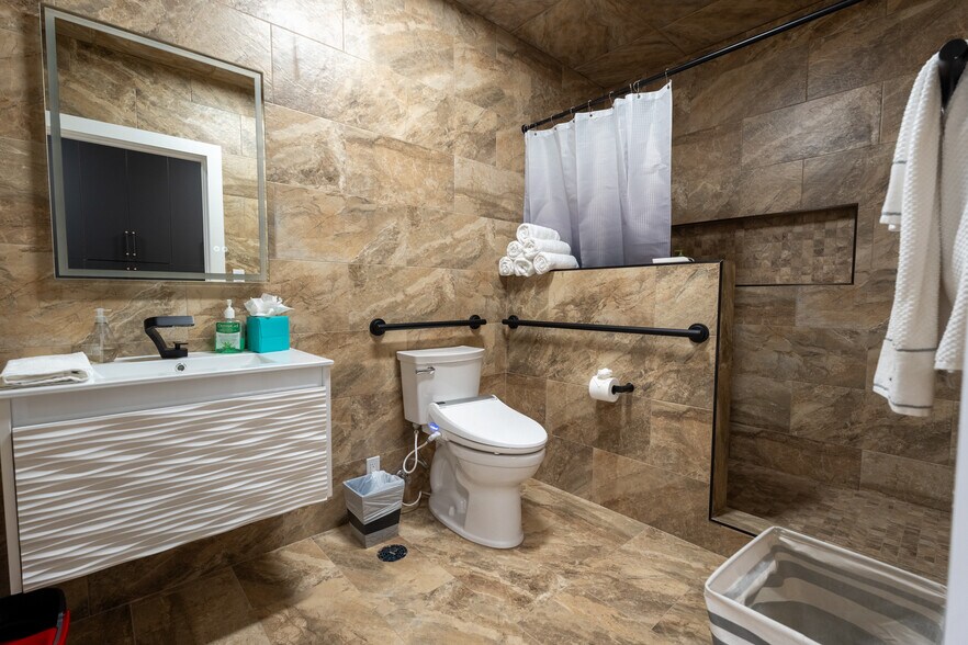 More Photos Of 1704-1726 N University Dr, Coral Springs Medical For Sale