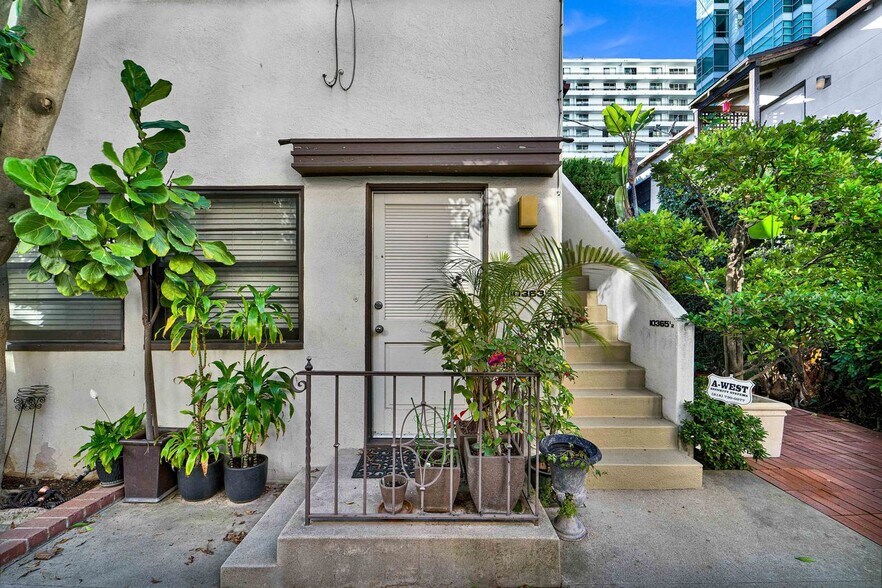More Photos Of 10361 Ashton Ave, Los Angeles Apartments For Sale