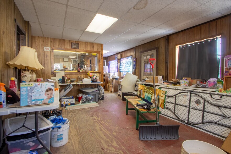 More Photos Of 274 E Front St, Hancock General Retail For Sale