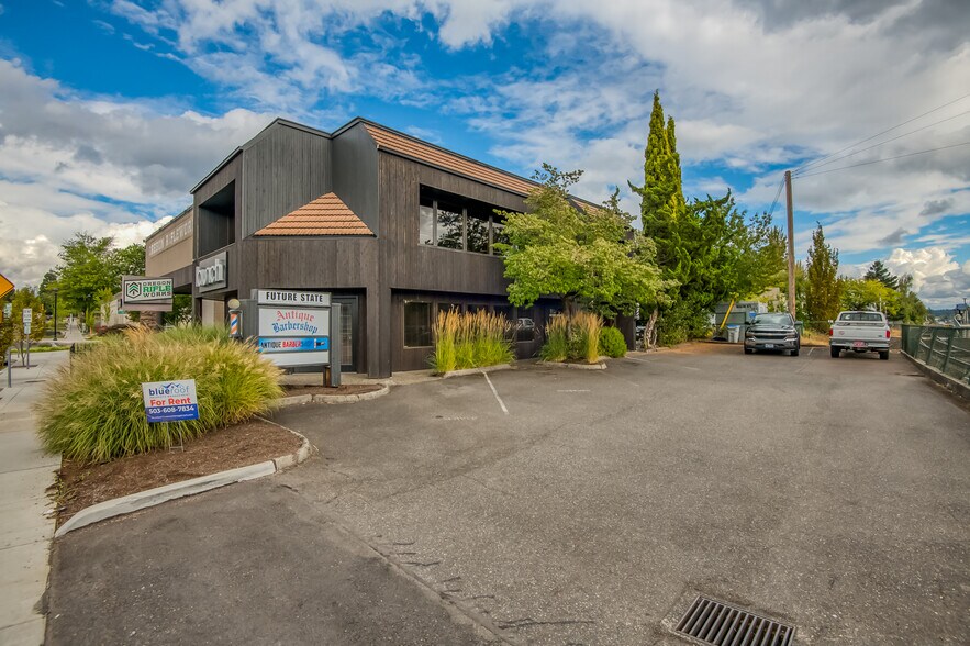 More Photos Of 12290 SW Main St, Portland Office For Sale
