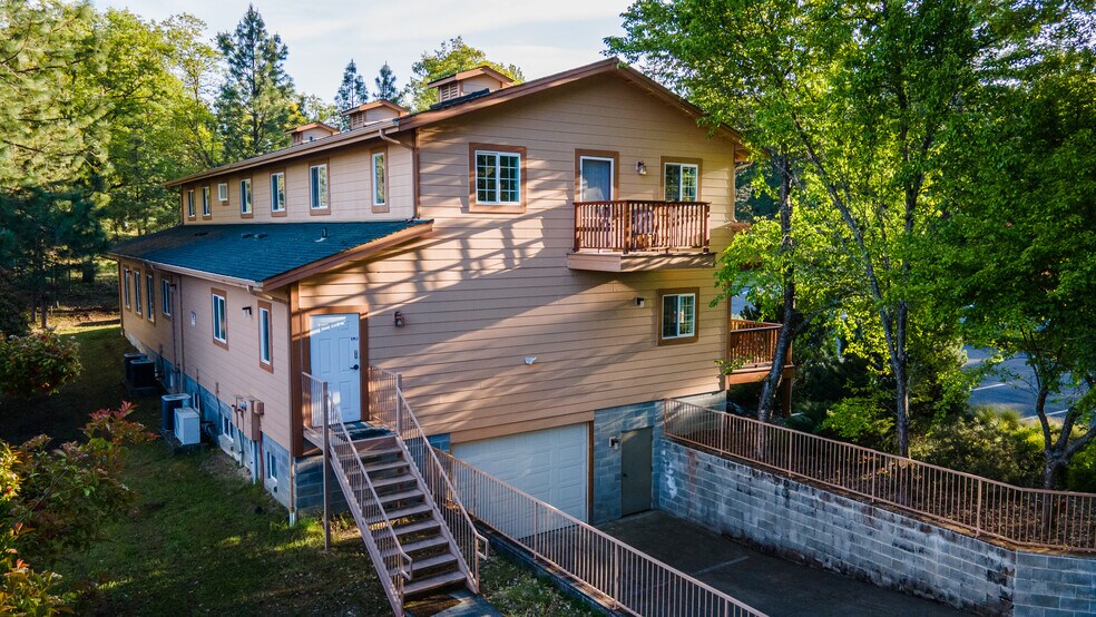More Photos Of 459 Galice Rd, Merlin Religious Facility For Sale
