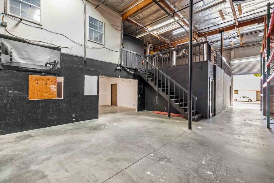 More Photos Of 1767 Standard Ave, Glendale Office For Lease