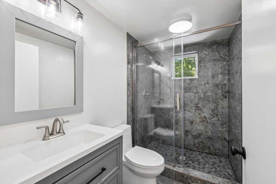 More Photos Of 846 Wilmac Ave, Novato Apartments For Sale