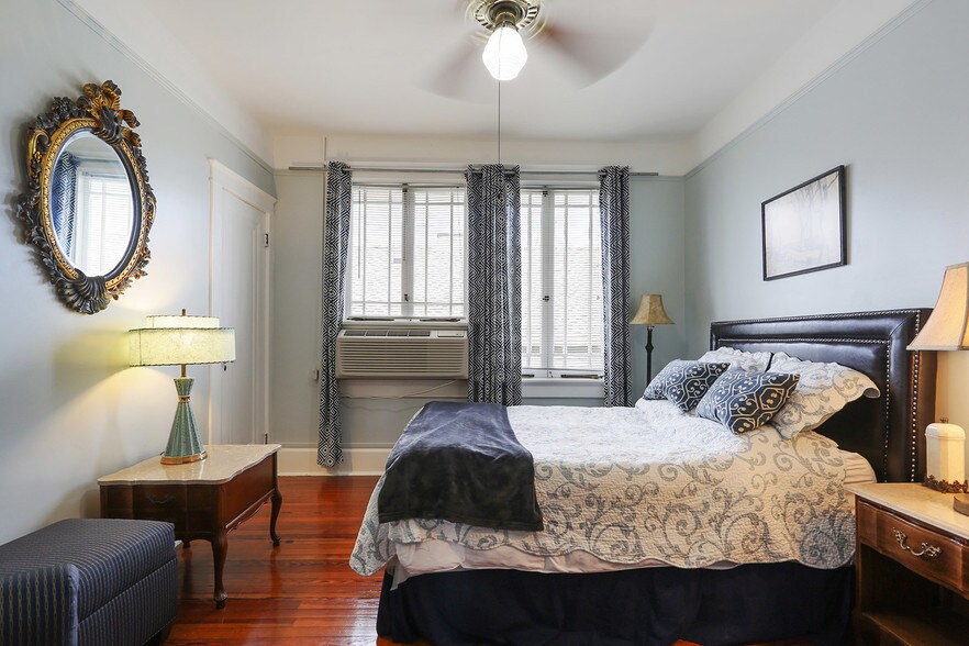 More Photos Of 918 Dauphine St, New Orleans Apartments For Sale