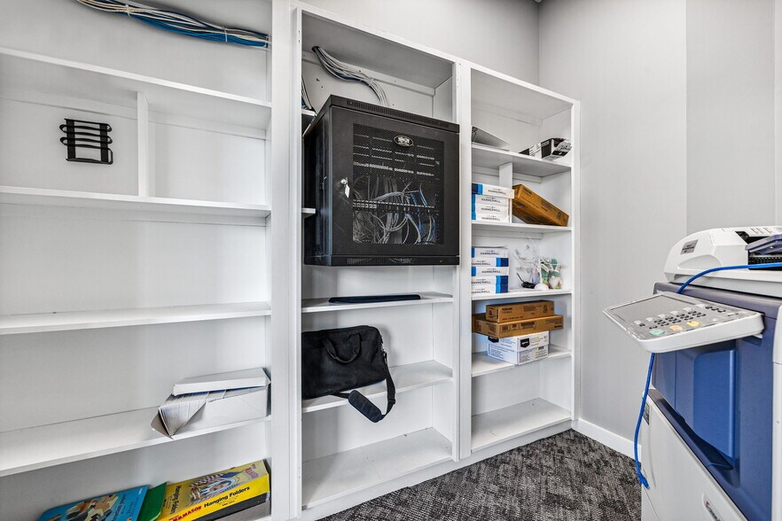 More Photos Of 201 Main St, Boston Office For Lease