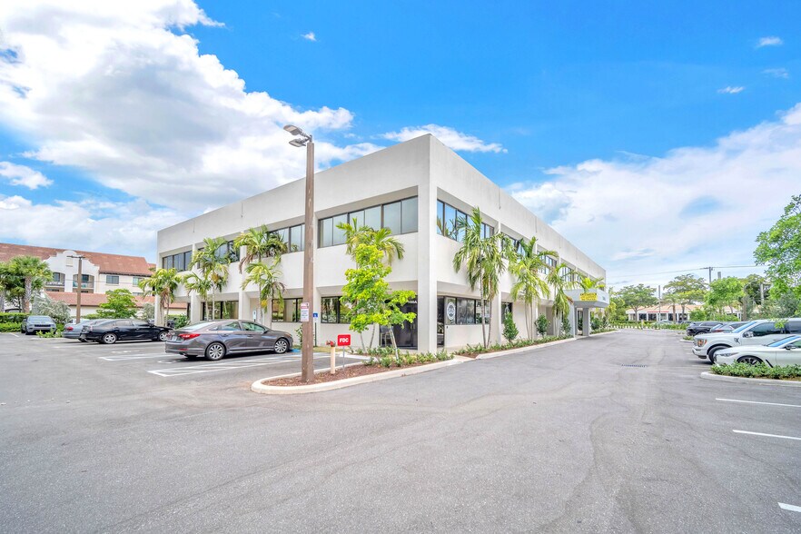 More Photos Of 7601 N Federal Hwy, Boca Raton Office For Lease