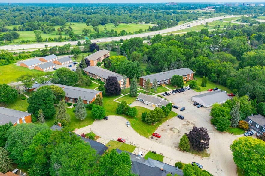 Primary Photo Of 3651 Balfour Ct, Flint Multifamily For Sale
