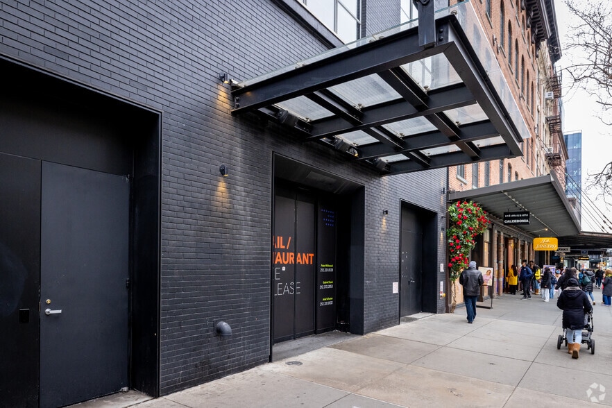 More Photos Of 412 W 14th St, New York General Retail For Lease
