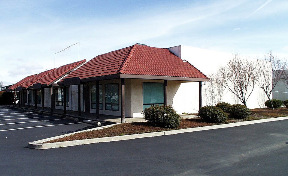 More Photos Of 5501 66th Ave, Sacramento Warehouse For Lease