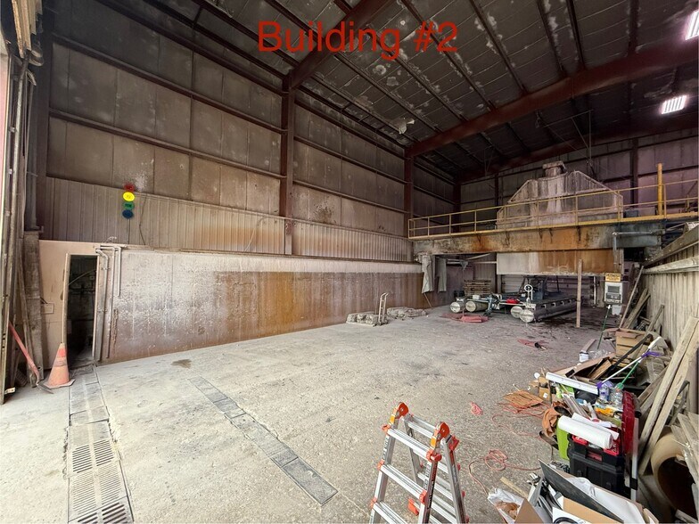 More Photos Of 333 Atlas Ave, Madison Warehouse For Lease