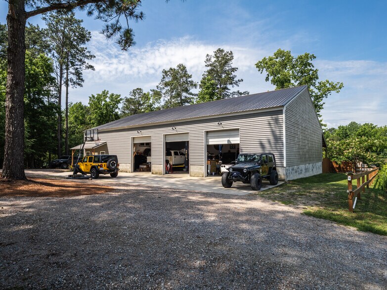 More Photos Of 5229 Augusta Hwy, Leesville Flex For Sale