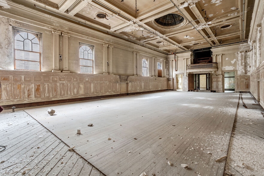 More Photos Of 120 N Warren, Trenton Office For Sale